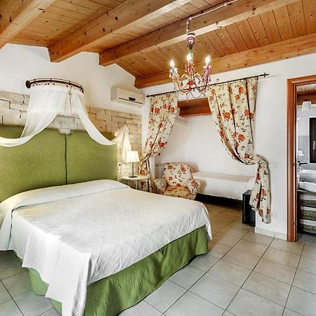 Villa U Marchisi B&B Шиклі Екстер'єр фото