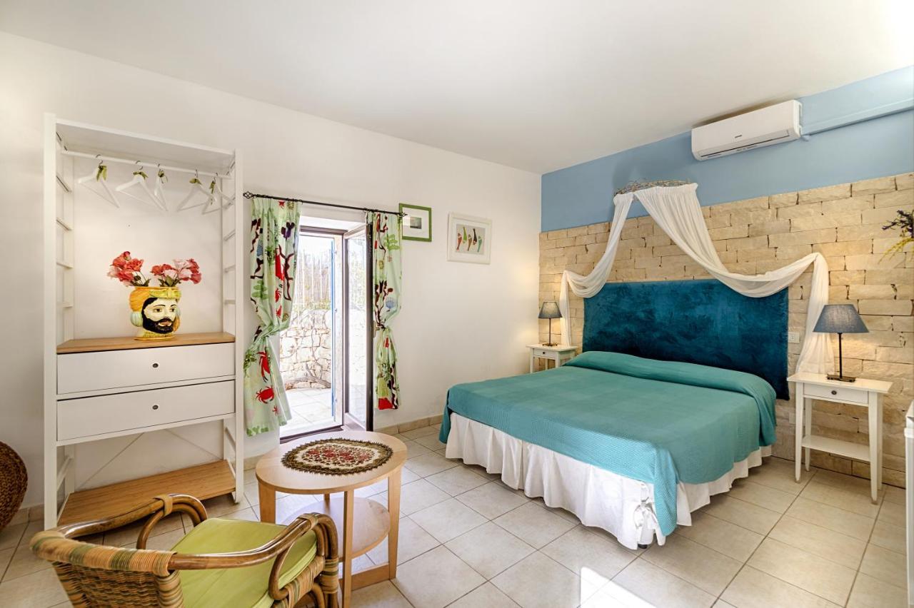 Villa U Marchisi B&B Шиклі Екстер'єр фото