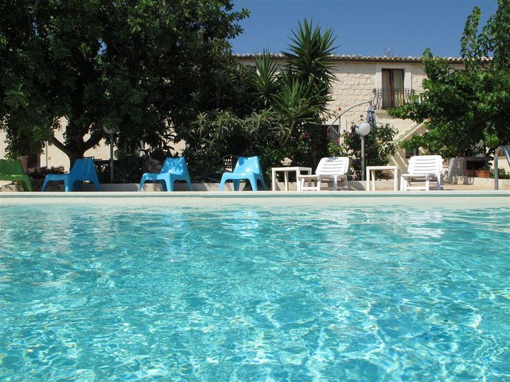 Villa U Marchisi B&B Шиклі Екстер'єр фото