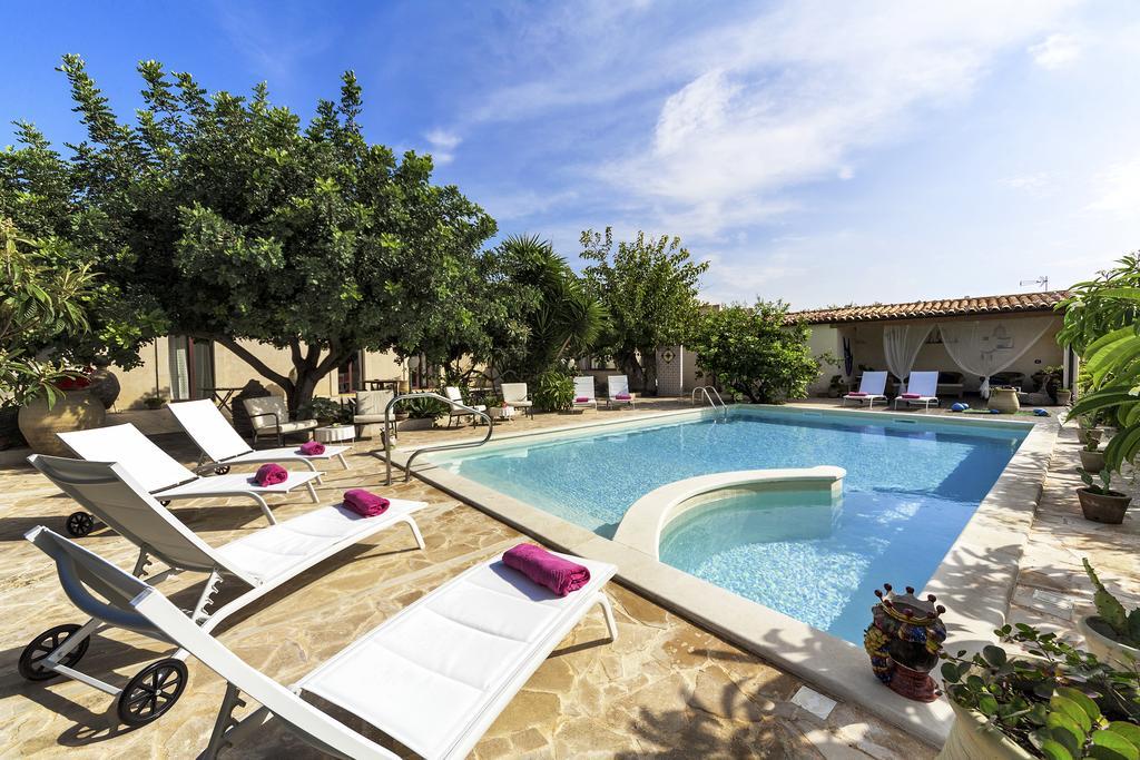 Villa U Marchisi B&B Шиклі Екстер'єр фото